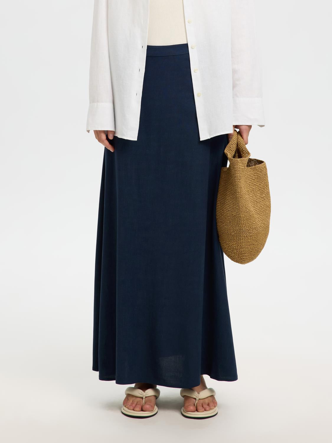 model_shot-front